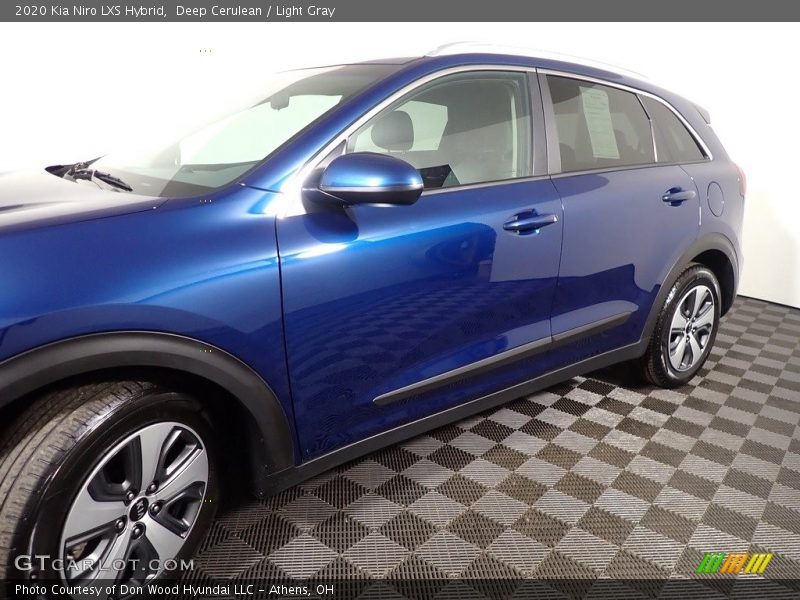 Deep Cerulean / Light Gray 2020 Kia Niro LXS Hybrid