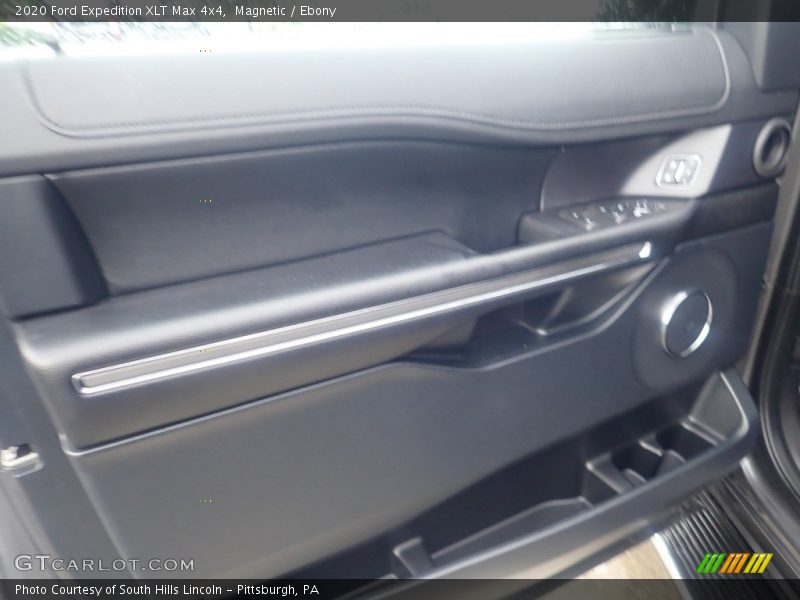 Door Panel of 2020 Expedition XLT Max 4x4