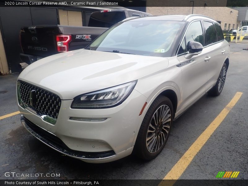 Front 3/4 View of 2020 Corsair Reserve AWD