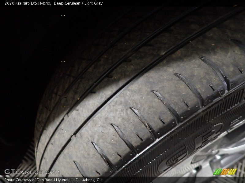 Deep Cerulean / Light Gray 2020 Kia Niro LXS Hybrid