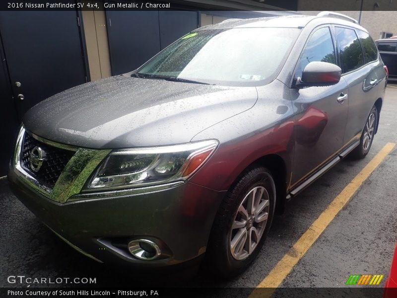 Gun Metallic / Charcoal 2016 Nissan Pathfinder SV 4x4