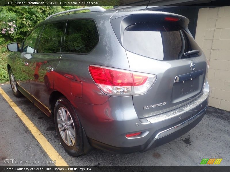 Gun Metallic / Charcoal 2016 Nissan Pathfinder SV 4x4