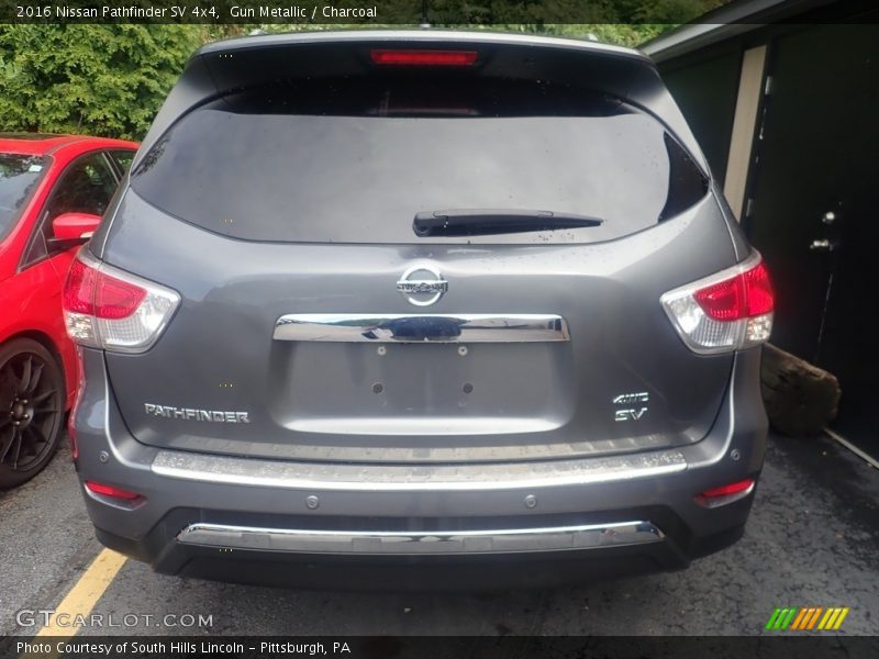 Gun Metallic / Charcoal 2016 Nissan Pathfinder SV 4x4