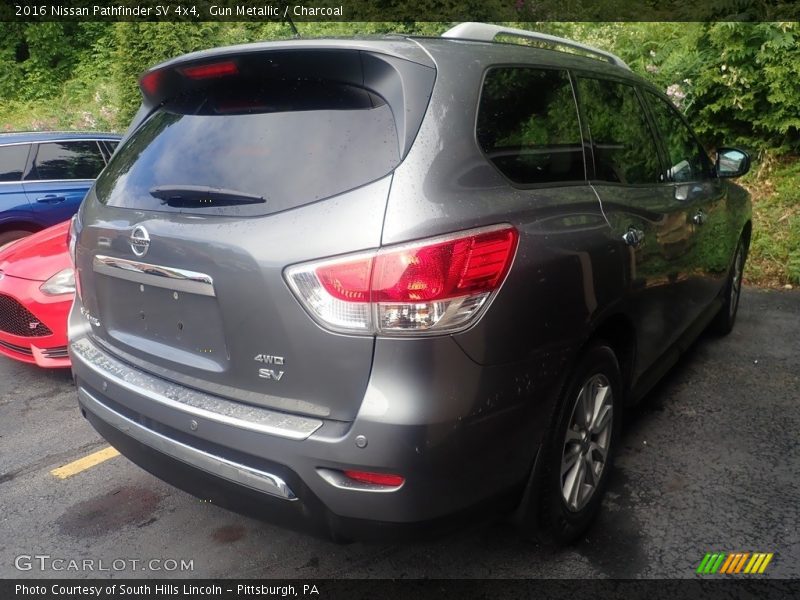 Gun Metallic / Charcoal 2016 Nissan Pathfinder SV 4x4