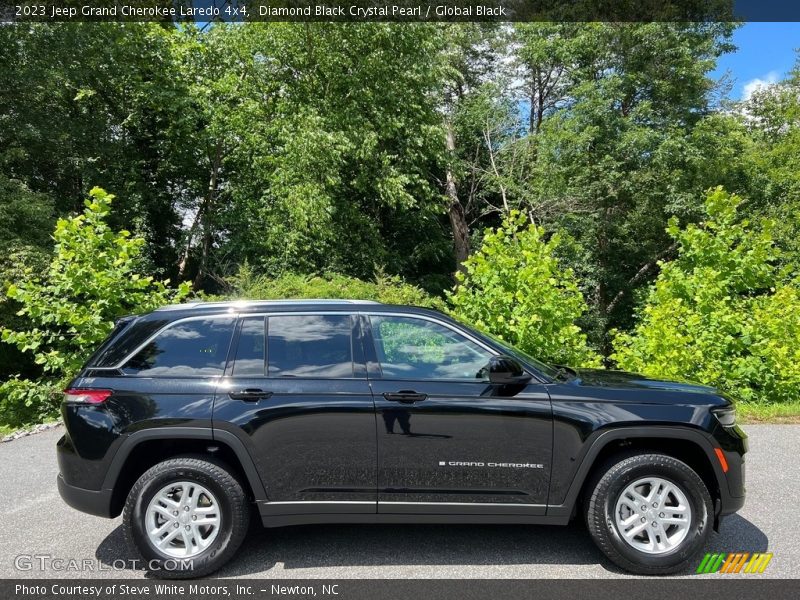  2023 Grand Cherokee Laredo 4x4 Diamond Black Crystal Pearl