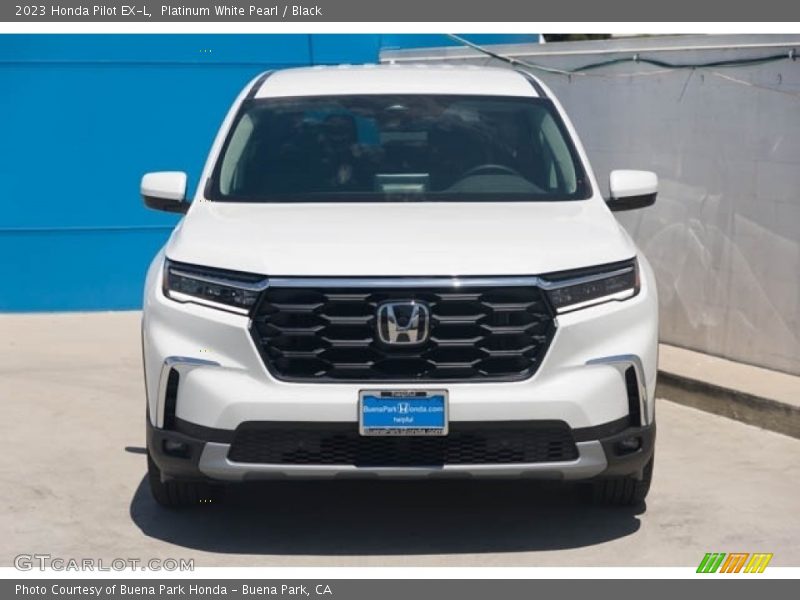 Platinum White Pearl / Black 2023 Honda Pilot EX-L