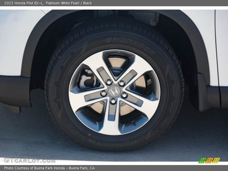 Platinum White Pearl / Black 2023 Honda Pilot EX-L