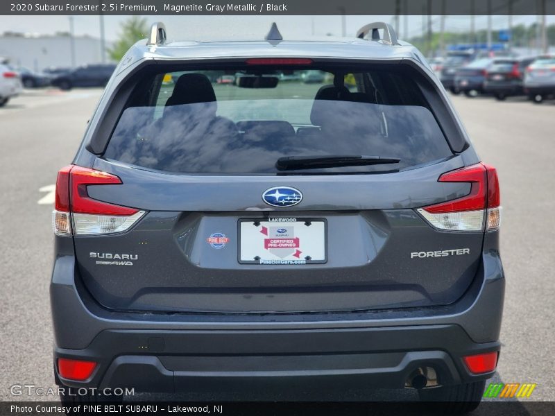 Magnetite Gray Metallic / Black 2020 Subaru Forester 2.5i Premium