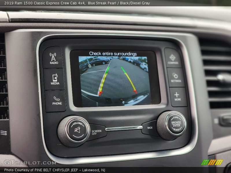 Controls of 2019 1500 Classic Express Crew Cab 4x4
