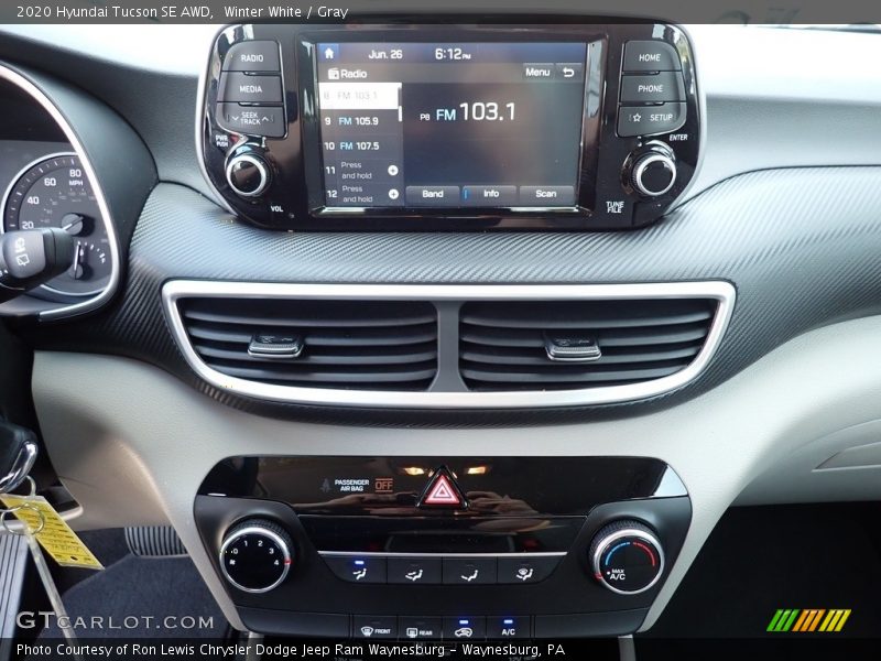 Winter White / Gray 2020 Hyundai Tucson SE AWD
