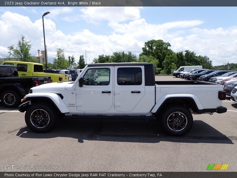 Bright White / Black 2023 Jeep Gladiator Overland 4x4