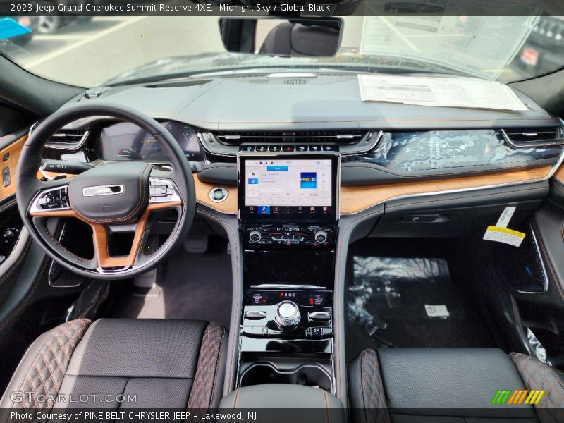 Dashboard of 2023 Grand Cherokee Summit Reserve 4XE