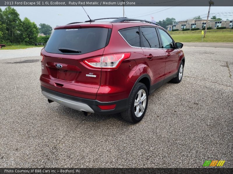 Ruby Red Metallic / Medium Light Stone 2013 Ford Escape SE 1.6L EcoBoost