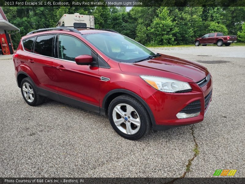Ruby Red Metallic / Medium Light Stone 2013 Ford Escape SE 1.6L EcoBoost