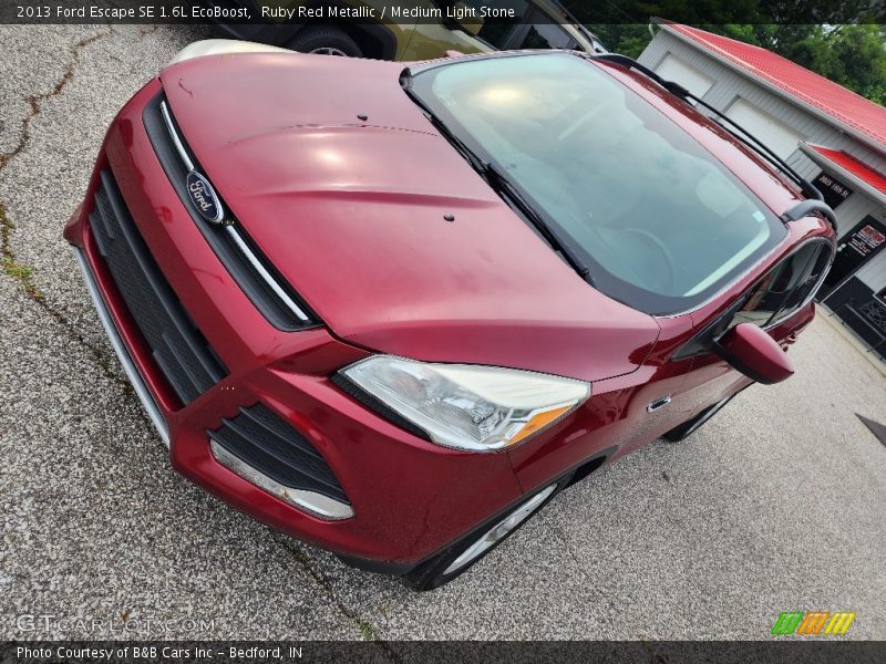Ruby Red Metallic / Medium Light Stone 2013 Ford Escape SE 1.6L EcoBoost