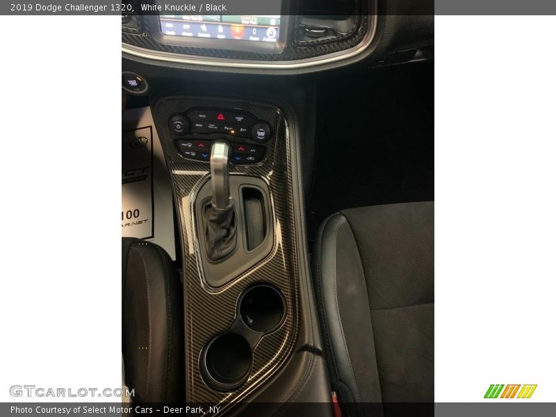 White Knuckle / Black 2019 Dodge Challenger 1320
