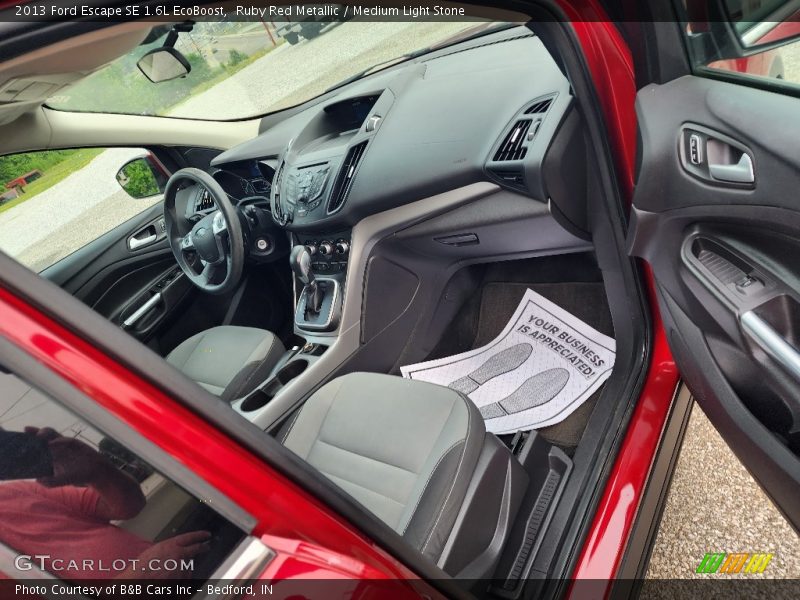 Ruby Red Metallic / Medium Light Stone 2013 Ford Escape SE 1.6L EcoBoost