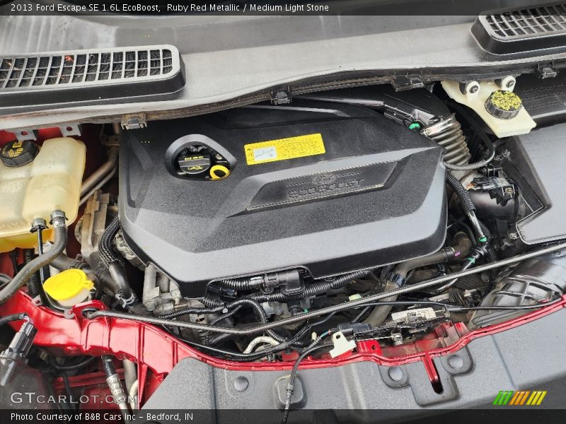 Ruby Red Metallic / Medium Light Stone 2013 Ford Escape SE 1.6L EcoBoost