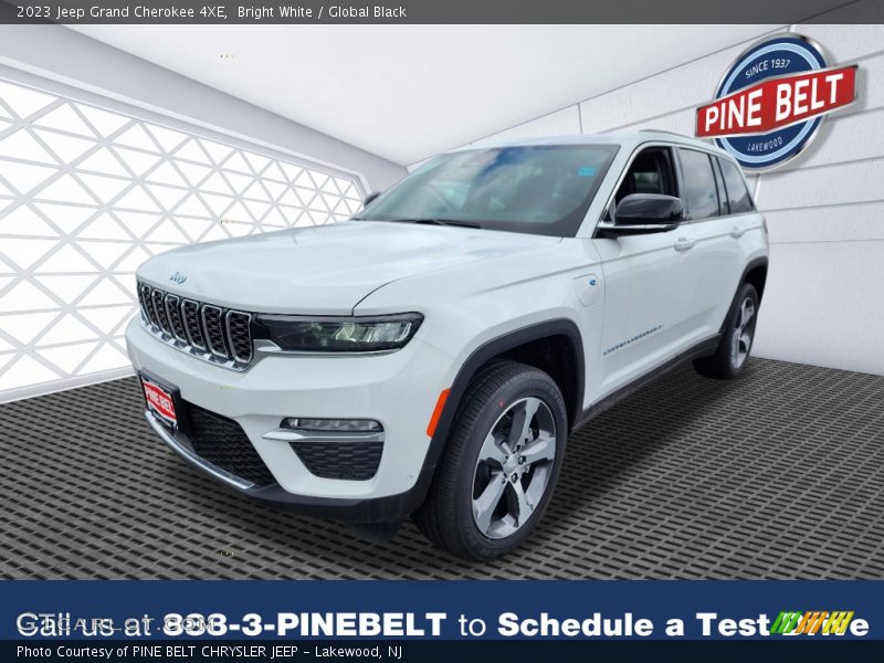Bright White / Global Black 2023 Jeep Grand Cherokee 4XE