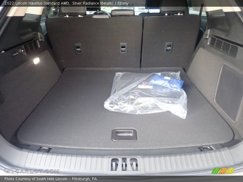  2022 Nautilus Standard AWD Trunk