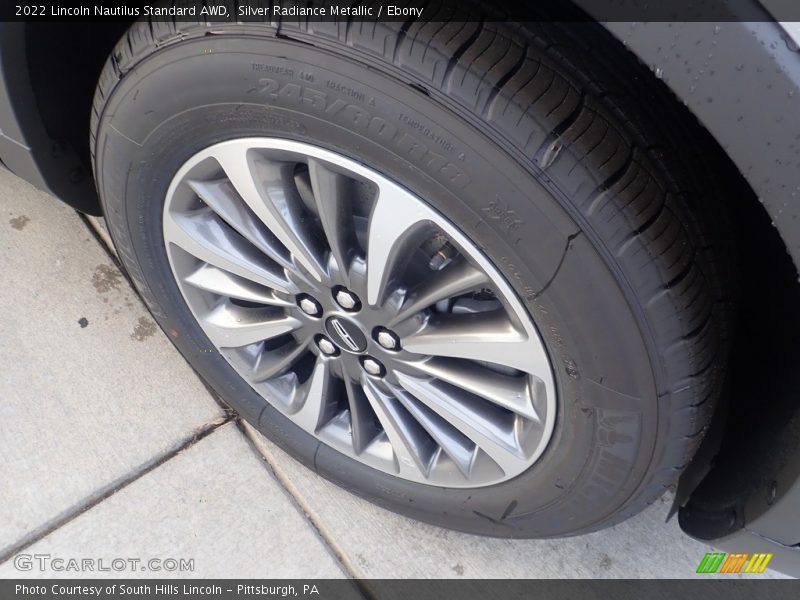 Silver Radiance Metallic / Ebony 2022 Lincoln Nautilus Standard AWD
