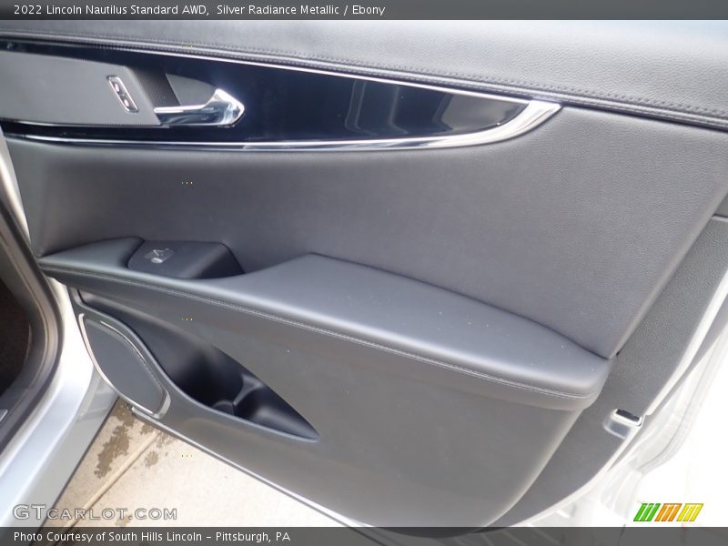 Silver Radiance Metallic / Ebony 2022 Lincoln Nautilus Standard AWD
