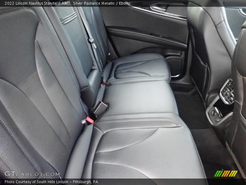 Silver Radiance Metallic / Ebony 2022 Lincoln Nautilus Standard AWD