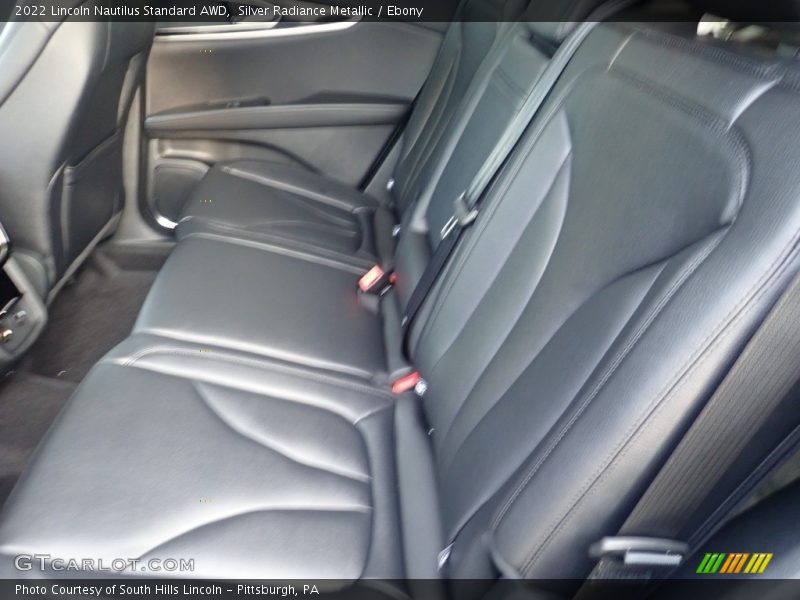 Silver Radiance Metallic / Ebony 2022 Lincoln Nautilus Standard AWD