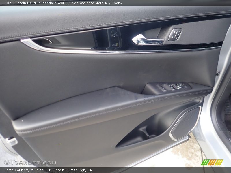 Silver Radiance Metallic / Ebony 2022 Lincoln Nautilus Standard AWD
