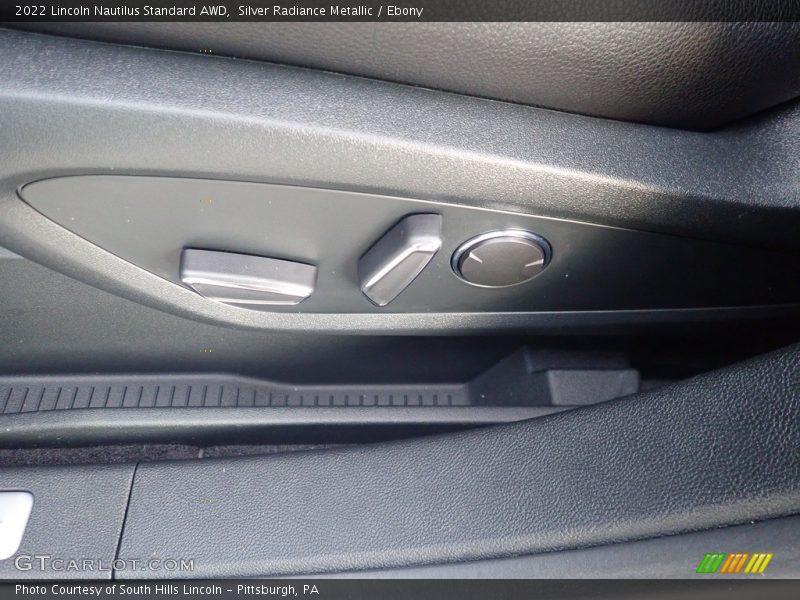 Front Seat of 2022 Nautilus Standard AWD