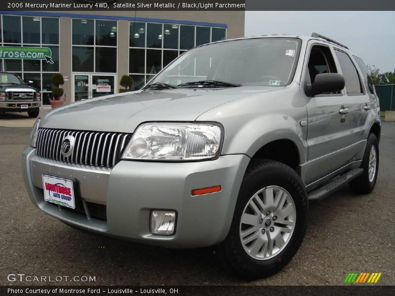Satellite Silver Metallic / Black/Light Parchment 2006 Mercury Mariner Luxury 4WD