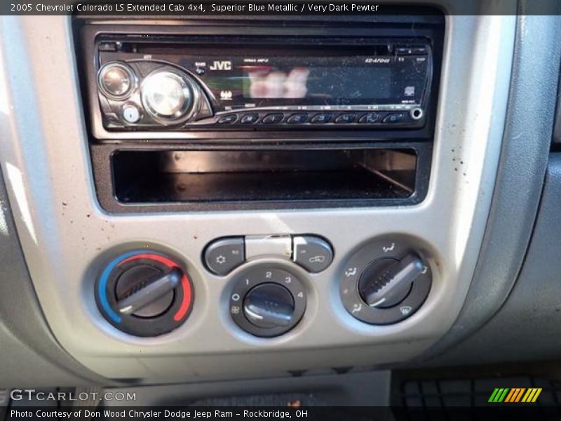 Superior Blue Metallic / Very Dark Pewter 2005 Chevrolet Colorado LS Extended Cab 4x4