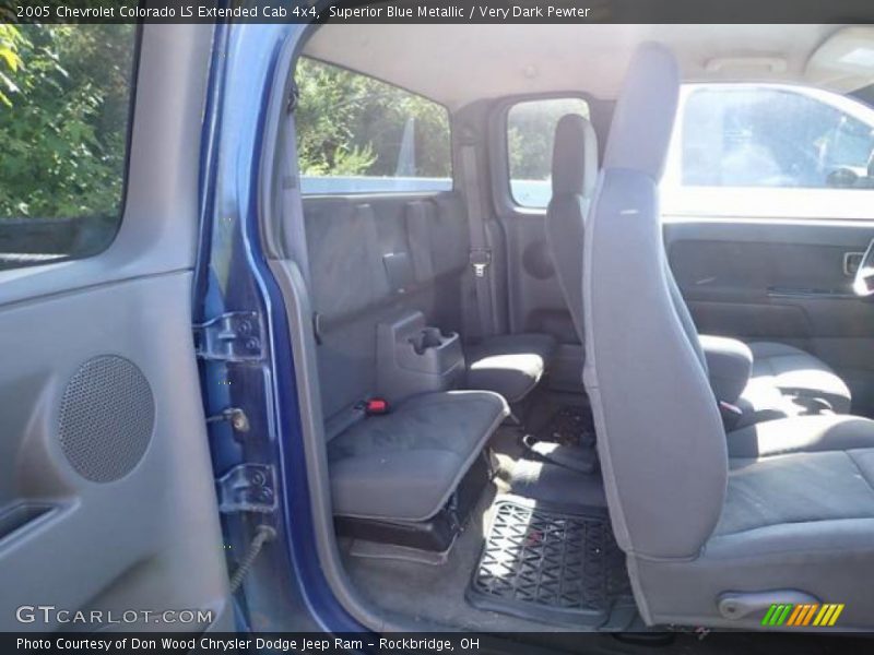 Superior Blue Metallic / Very Dark Pewter 2005 Chevrolet Colorado LS Extended Cab 4x4