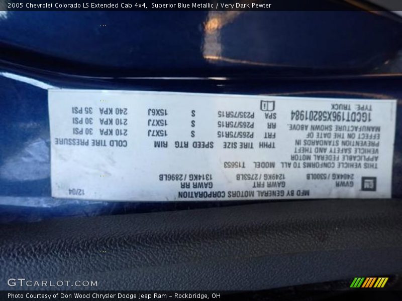 Superior Blue Metallic / Very Dark Pewter 2005 Chevrolet Colorado LS Extended Cab 4x4
