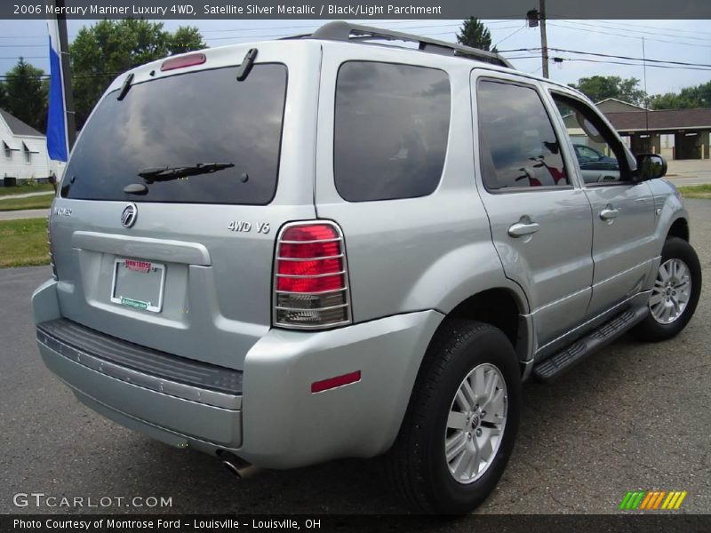 Satellite Silver Metallic / Black/Light Parchment 2006 Mercury Mariner Luxury 4WD
