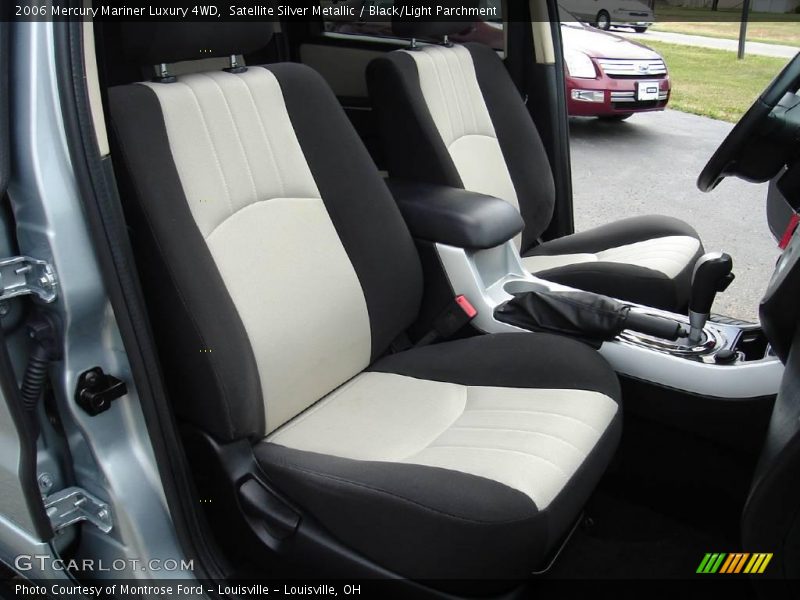 Satellite Silver Metallic / Black/Light Parchment 2006 Mercury Mariner Luxury 4WD