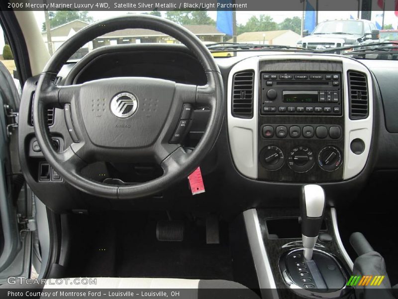 Satellite Silver Metallic / Black/Light Parchment 2006 Mercury Mariner Luxury 4WD