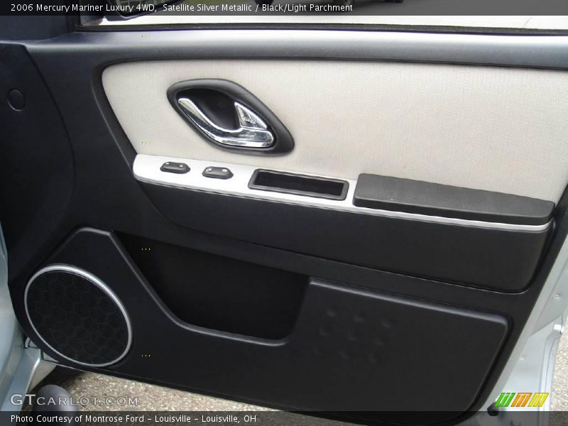 Satellite Silver Metallic / Black/Light Parchment 2006 Mercury Mariner Luxury 4WD