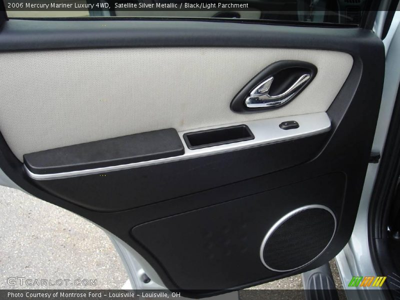 Satellite Silver Metallic / Black/Light Parchment 2006 Mercury Mariner Luxury 4WD