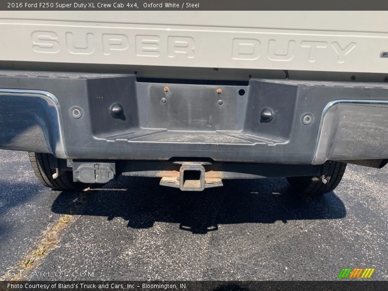 Oxford White / Steel 2016 Ford F250 Super Duty XL Crew Cab 4x4
