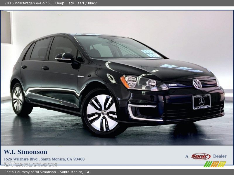 Deep Black Pearl / Black 2016 Volkswagen e-Golf SE