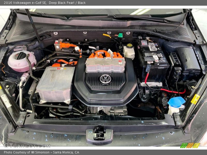 Deep Black Pearl / Black 2016 Volkswagen e-Golf SE