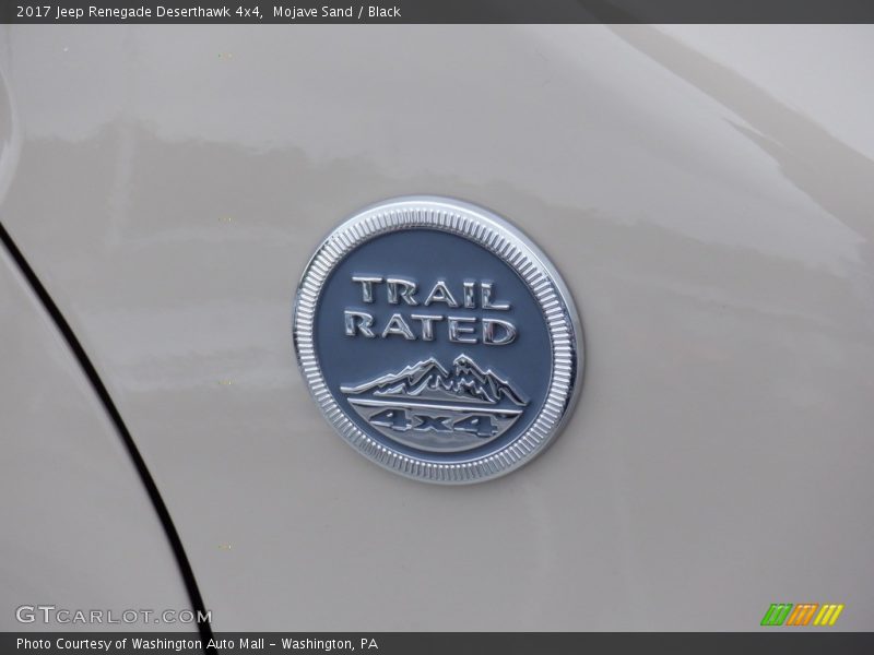 Mojave Sand / Black 2017 Jeep Renegade Deserthawk 4x4