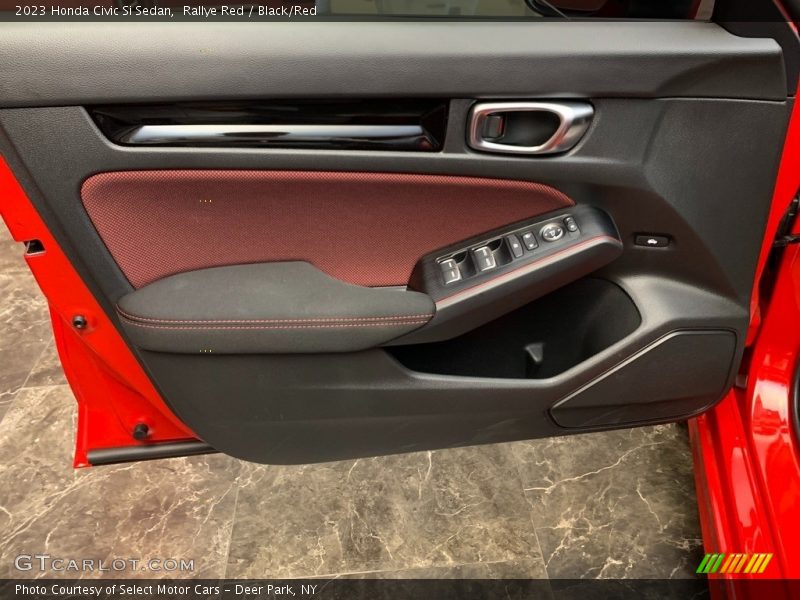 Door Panel of 2023 Civic Si Sedan