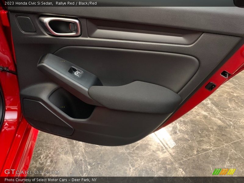 Door Panel of 2023 Civic Si Sedan