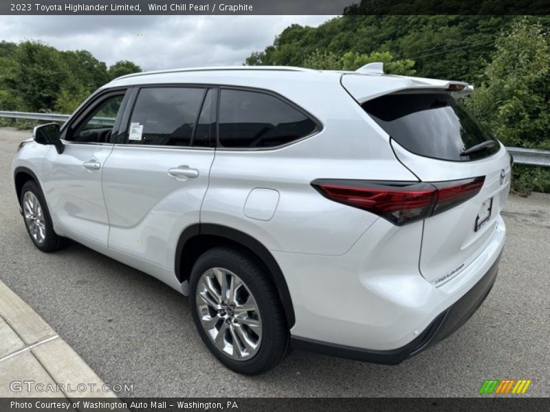 Wind Chill Pearl / Graphite 2023 Toyota Highlander Limited