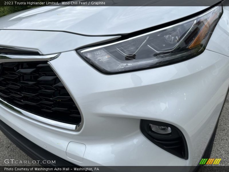 Wind Chill Pearl / Graphite 2023 Toyota Highlander Limited