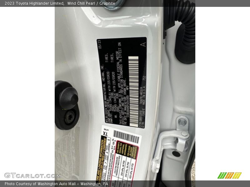 Wind Chill Pearl / Graphite 2023 Toyota Highlander Limited