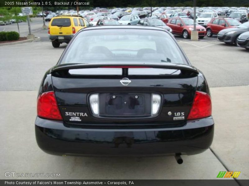 Blackout / Charcoal 2005 Nissan Sentra 1.8 S