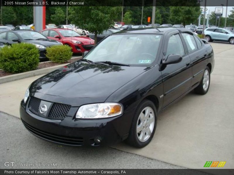 Blackout / Charcoal 2005 Nissan Sentra 1.8 S